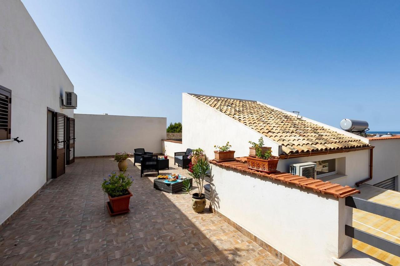 Brezza Salina Bed & Breakfast Torre Nubia ภายนอก รูปภาพ
